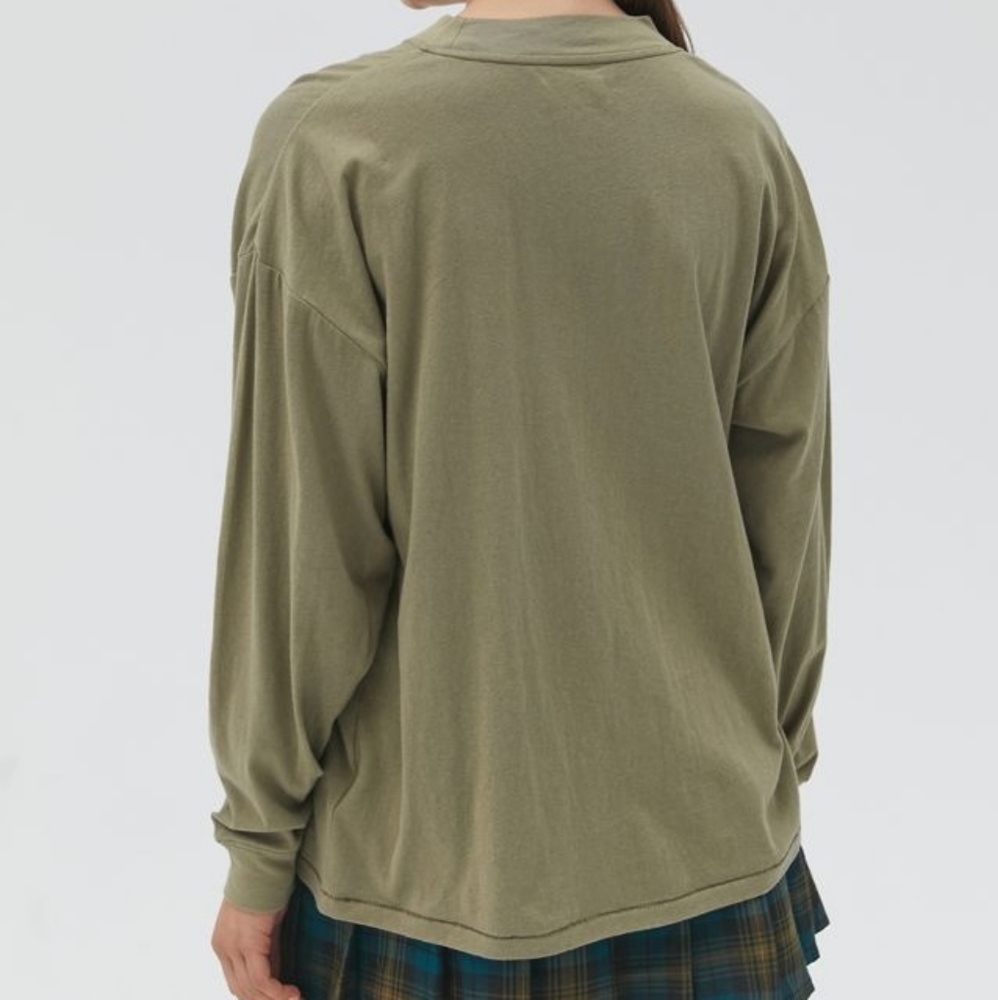 UO Carnaby Recycled Cotton Oversized Tee - Picture 4 of 12